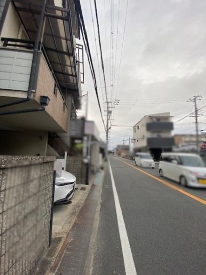 【前面道路含む現地写真】