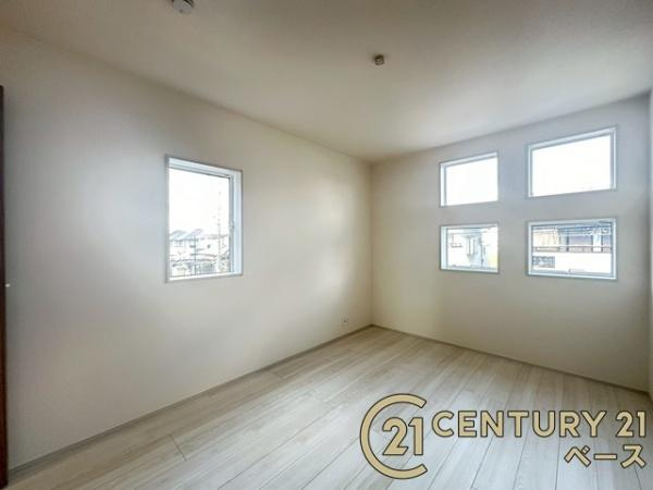 磯城郡田原本町八尾 ／新築一戸建の洋室|■現地撮影写真■日当たりのよい明るい雰囲気の洋室です！