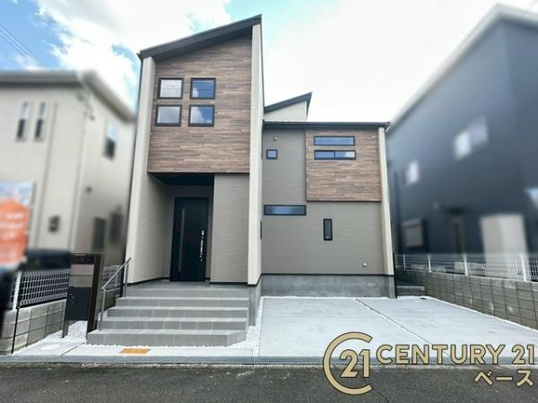 磯城郡田原本町八尾 ／新築一戸建の駐車場|■現地撮影写真■駐車スペース２台分完備！