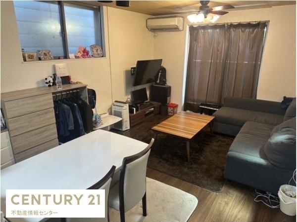 【居間・リビング】 | 平尾５丁目中古戸建 | 広々16帖のLDK