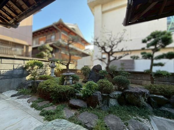 橋本市胡麻生　中古戸建の庭