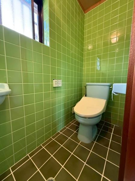 橋本市胡麻生　中古戸建のトイレ