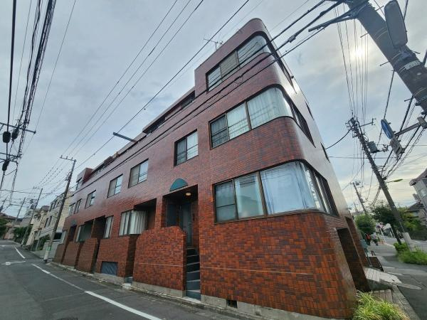 ロイヤルコート桜新町の外観