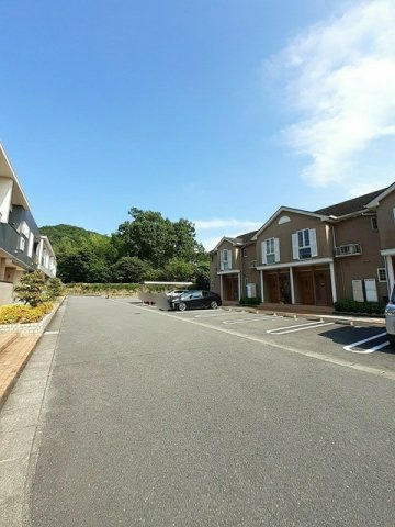 アルカ　デ　ヌエースＡの駐車場