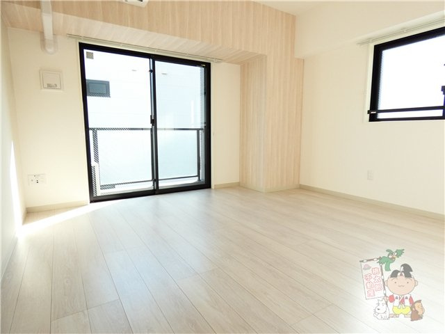 Ｌｅ　ｃｕｂｅ富田町の居間・リビング