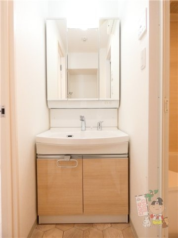 Ｌｅ　ｃｕｂｅ富田町の洗面所