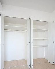 ドゥーエ谷町の収納