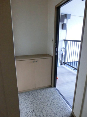 【玄関】 | ファミールＡ・Ｂ棟 | 玄関