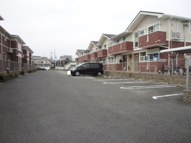 【駐車場】