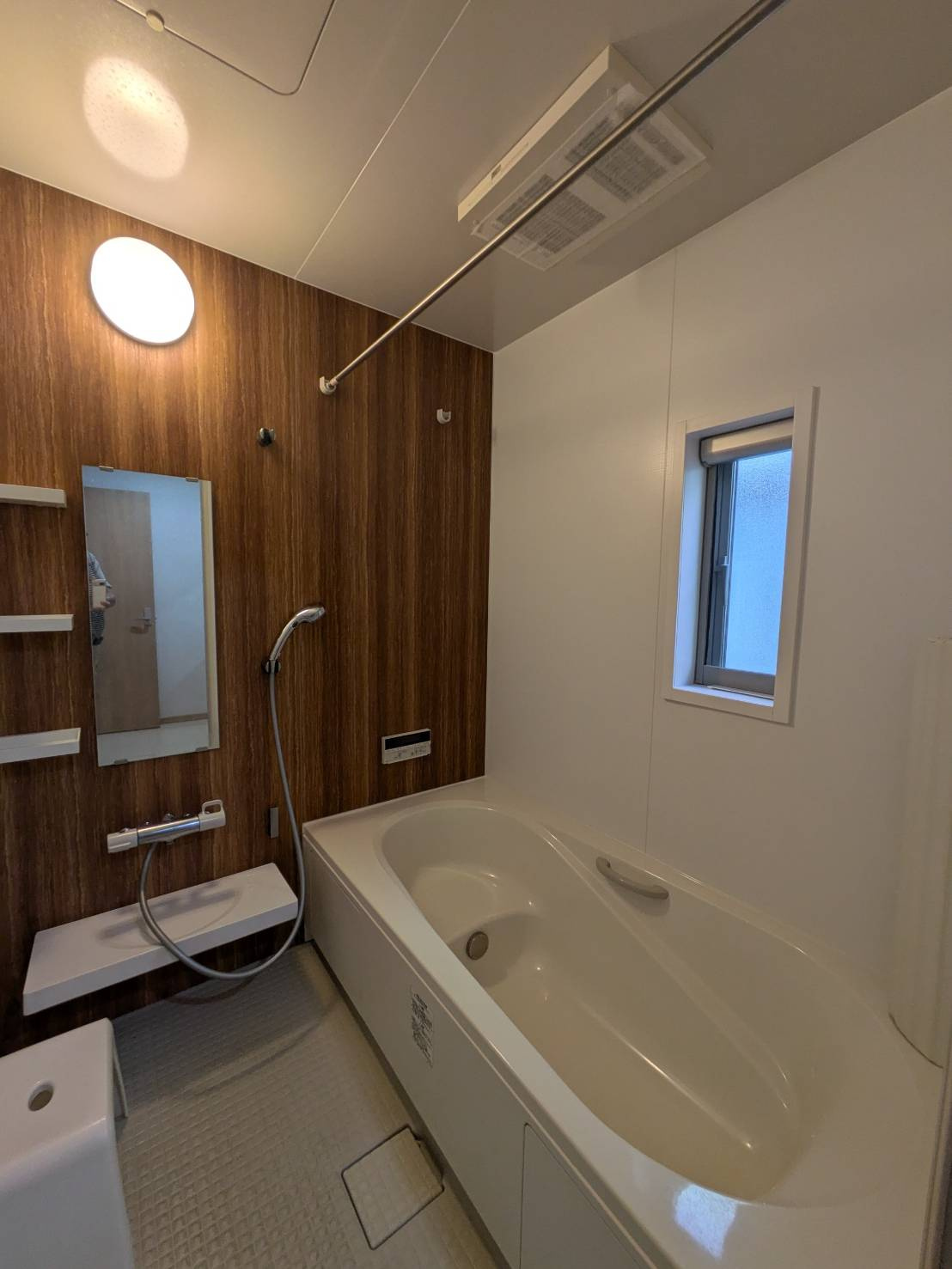 岡山市北区白石東新町　中古住宅の浴室|◆浴室換気乾燥暖房機付きで雨の日のお洗濯も安心です。