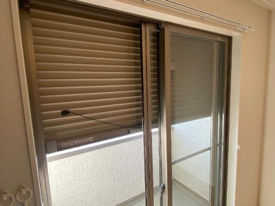 【内装】 | フォレストヴィラⅢ | 窓シャッター