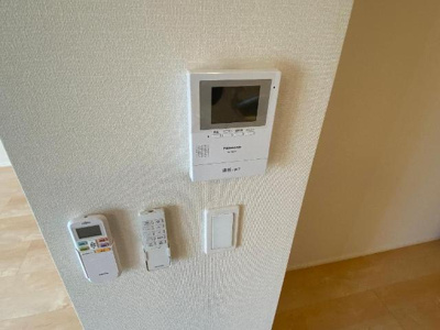 【セキュリティ】 | フォレストヴィラⅢ | カメラ付インターホン