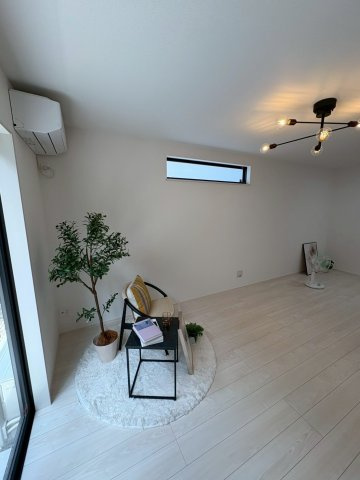 うるま市与那城82　3区画　新築戸建ての居間・リビング|イメージ写真です。