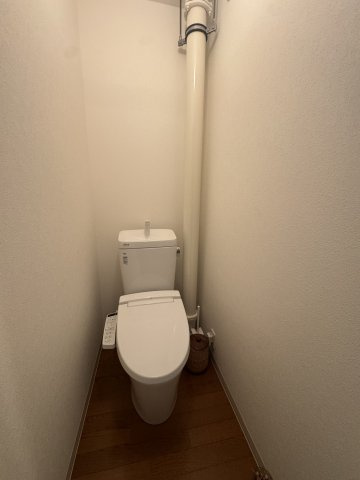 -三丁目不動産-入間駅前プラザ6号棟-のトイレ|清潔感のあるトイレです