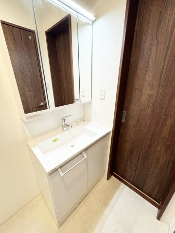 新所沢サンハイツの洗面所|スペースが確保できる洗面所です