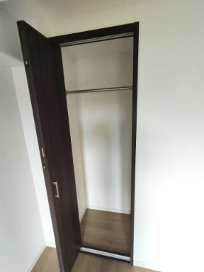 サーパス新下関Ⅰ405号の収納