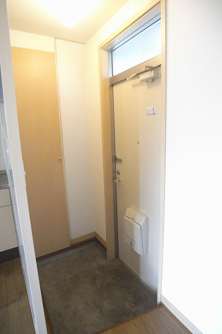 ピュアハイツの玄関|シューズボックスもございます