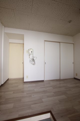 【居間・リビング】 | ツカサロイヤルハイツ千代田