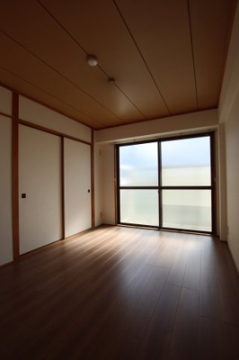 【洋室】 | ツカサロイヤルハイツ千代田