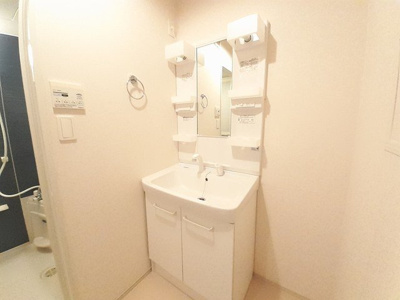 【洗面所】 | フィオーレ西庄Ａ