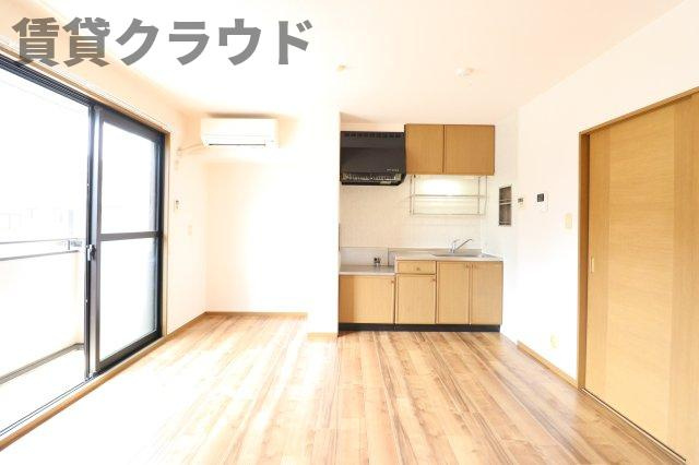 コーポ小倉Aの居間・リビング|使いやすいリビングです