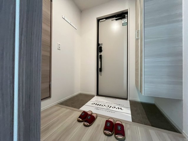 ブリランテ森南町の玄関