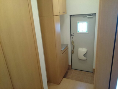 【玄関】 | パストラルコート岩出　Ⅱ | 落ち着いた玄関です