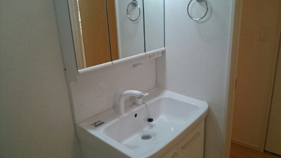 【洗面所】 | ニューヴェルデⅡ | 明るい洗面所です