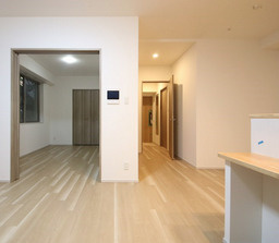 スプランディッド中之島WESTの居間・リビング