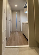 エスリードレジデンス大阪谷町ザ・マークスの玄関