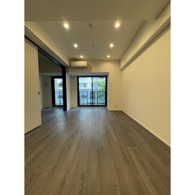 コンフォリア・リヴ谷町四丁目の居間・リビング