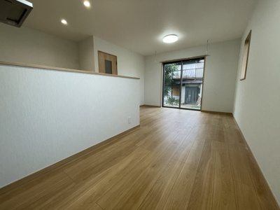 【居間・リビング】 | 蓮田市貝塚テラスハウス | LDK