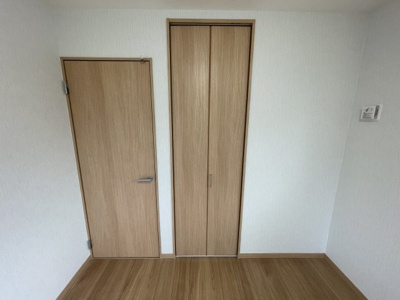 【収納】 | 蓮田市貝塚テラスハウス | 西側洋室収納