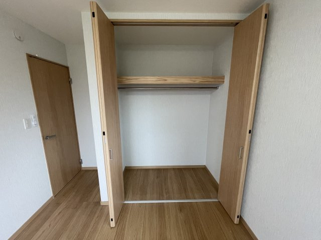 蓮田市貝塚テラスハウスの収納|北側洋室収納