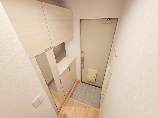 ヴァンヴェール生駒の玄関