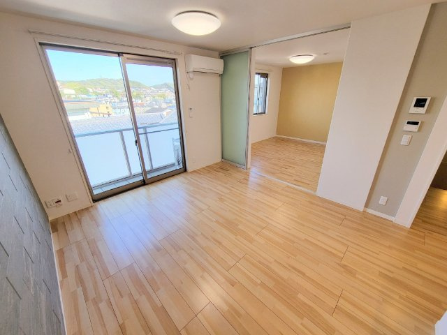 ヴァンヴェール生駒の居間・リビング