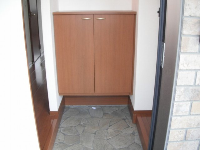 プレステージ南通の玄関|明るい玄関です