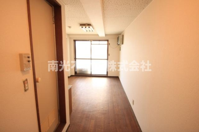プレアール菱屋西の内装