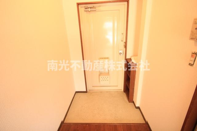 プレアール菱屋西の玄関