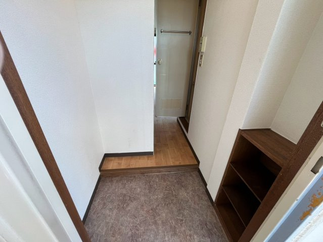 プレアール菱屋西の玄関