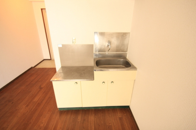 プレアール菱屋西のキッチン