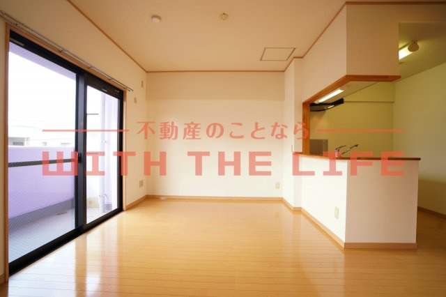 コア・フォレスタ【キャッシュバック対象物件】の居間・リビング|居間です