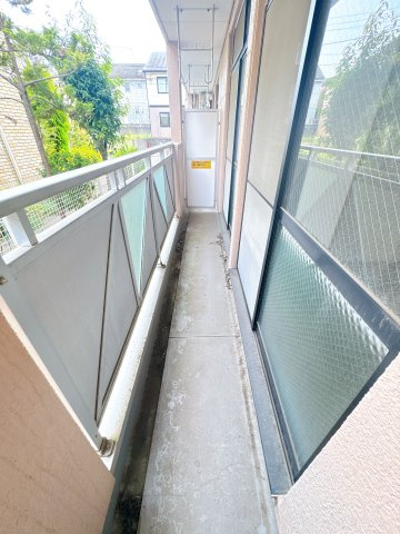 アネックスおゆみ野のバルコニー|外からの目が気にならないバルコニーで洗濯物が干せます
