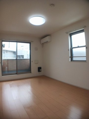 ウエストヒルプラムの居間・リビング|居間です