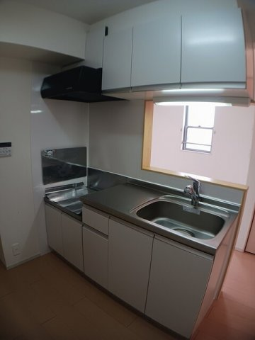 ウエストヒルプラムのキッチン|お料理しやすいキッチンです