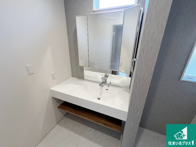 藤井寺市陵南町　新築一戸建ての外観|現在建築中！落ち着いた街並みで新生活を始めることが出来そう！周辺の物件も併せてご紹介させて頂きます！