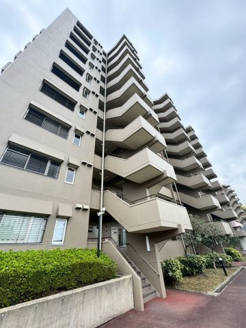 香里ケ丘セントポリア壱号の外観|2025年8月室内リフォーム済み！
大切なペットと暮らせるマンションです（規約有）