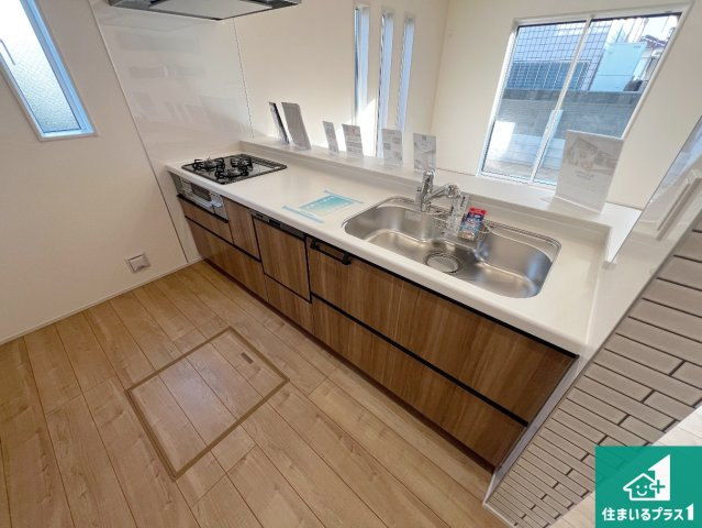 藤井寺市陵南町　新築一戸建ての外観|現在建築中！落ち着いた街並みで新生活を始めることが出来そう！周辺の物件も併せてご紹介させて頂きます！