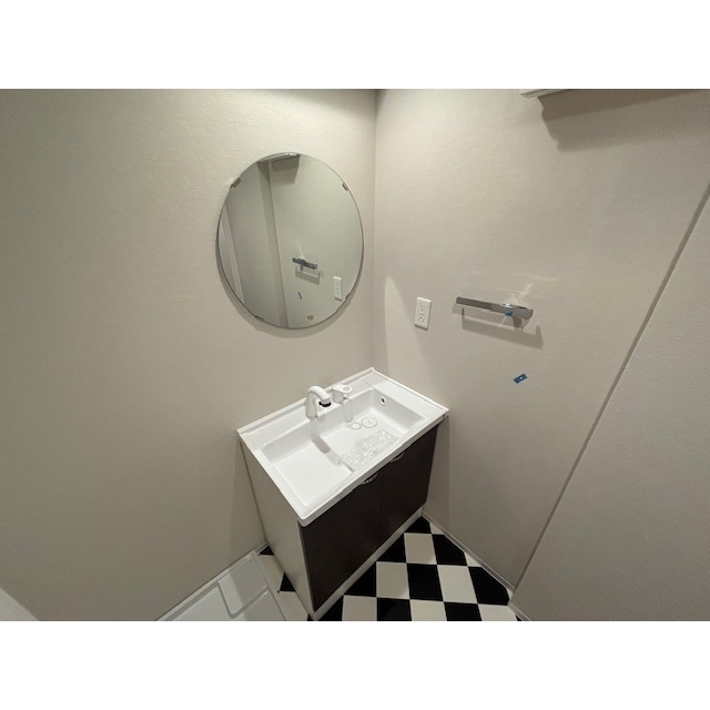 ブロード東灘深江駅前レジデンスの洗面所|独立洗面所