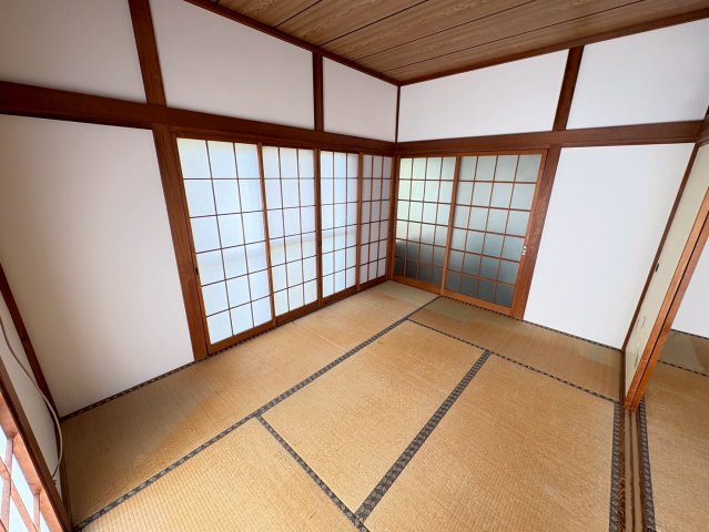 コーポ君寿の和室